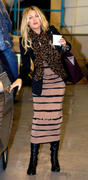 th_453963447_AbigailClancy_leavingITVstudiosinLondon_December1720106_122_388lo.jpg