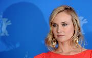 th_53709_Diane_Kruger_Unknown_Photocall_Berlin008_122_78lo.jpg